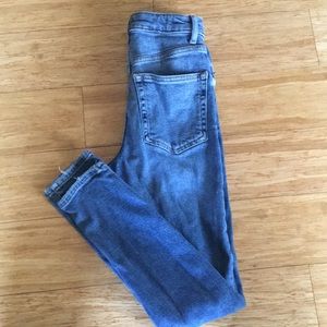 Ripped Jeans - Forever 21